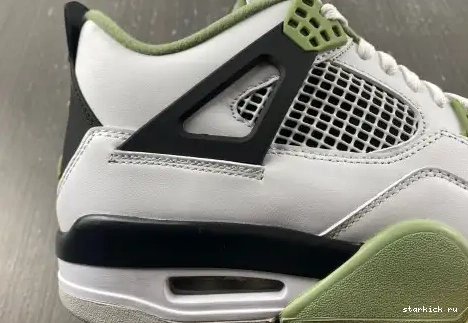AQ9129-103 AQ9129-103 Jordan Retro Seafoam 4 0512